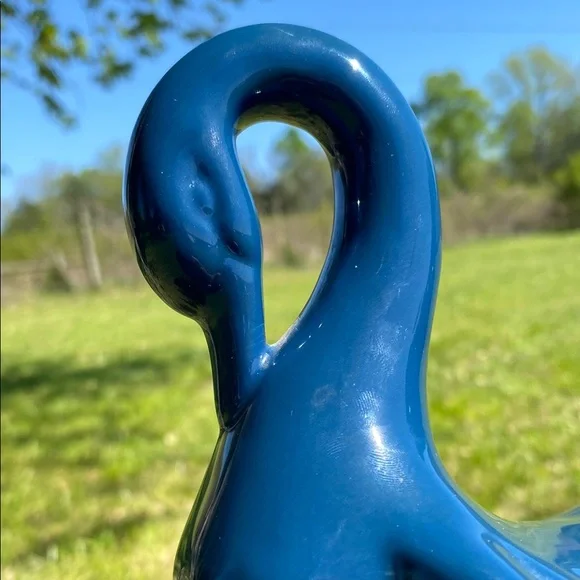 Elegant Vtg towel holder - Picture 3 of 8